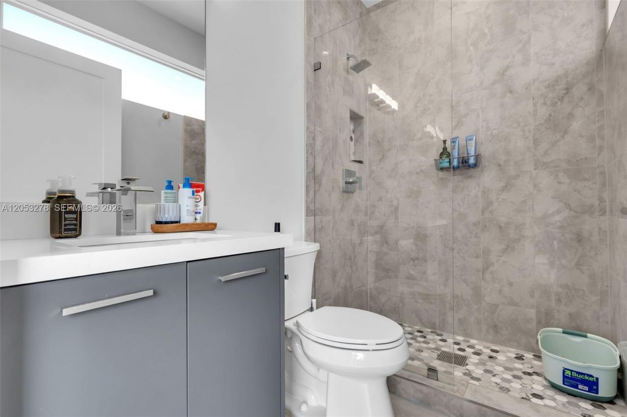 3769 SW 27th Ln , Unit 3769, Miami, FL 33134 Photo