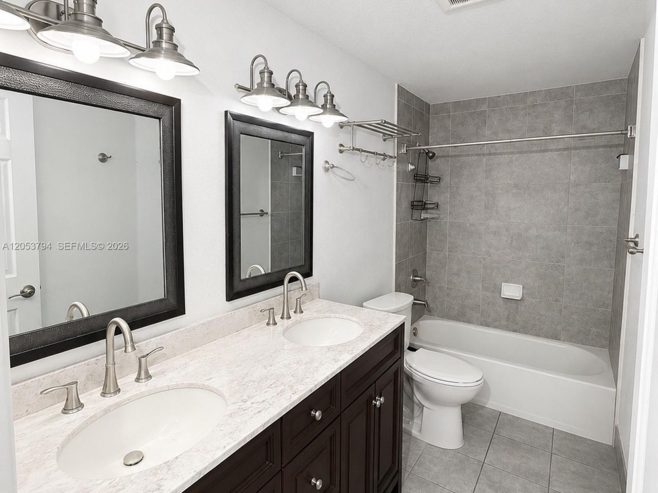 985 SW 10th St , Unit 3, Miami, FL 33130 Photo