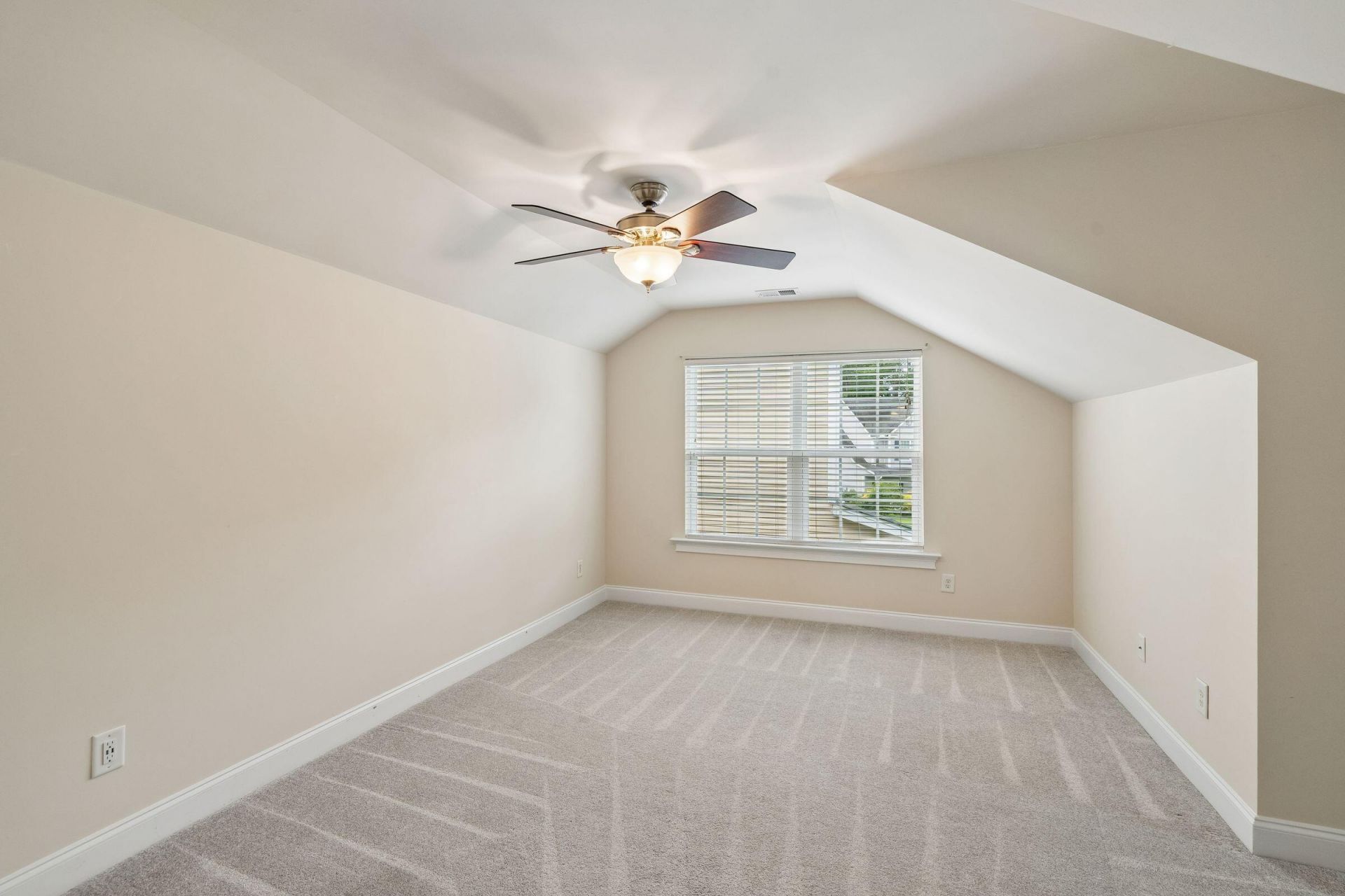 5306 Natures Color Lane Photo 37