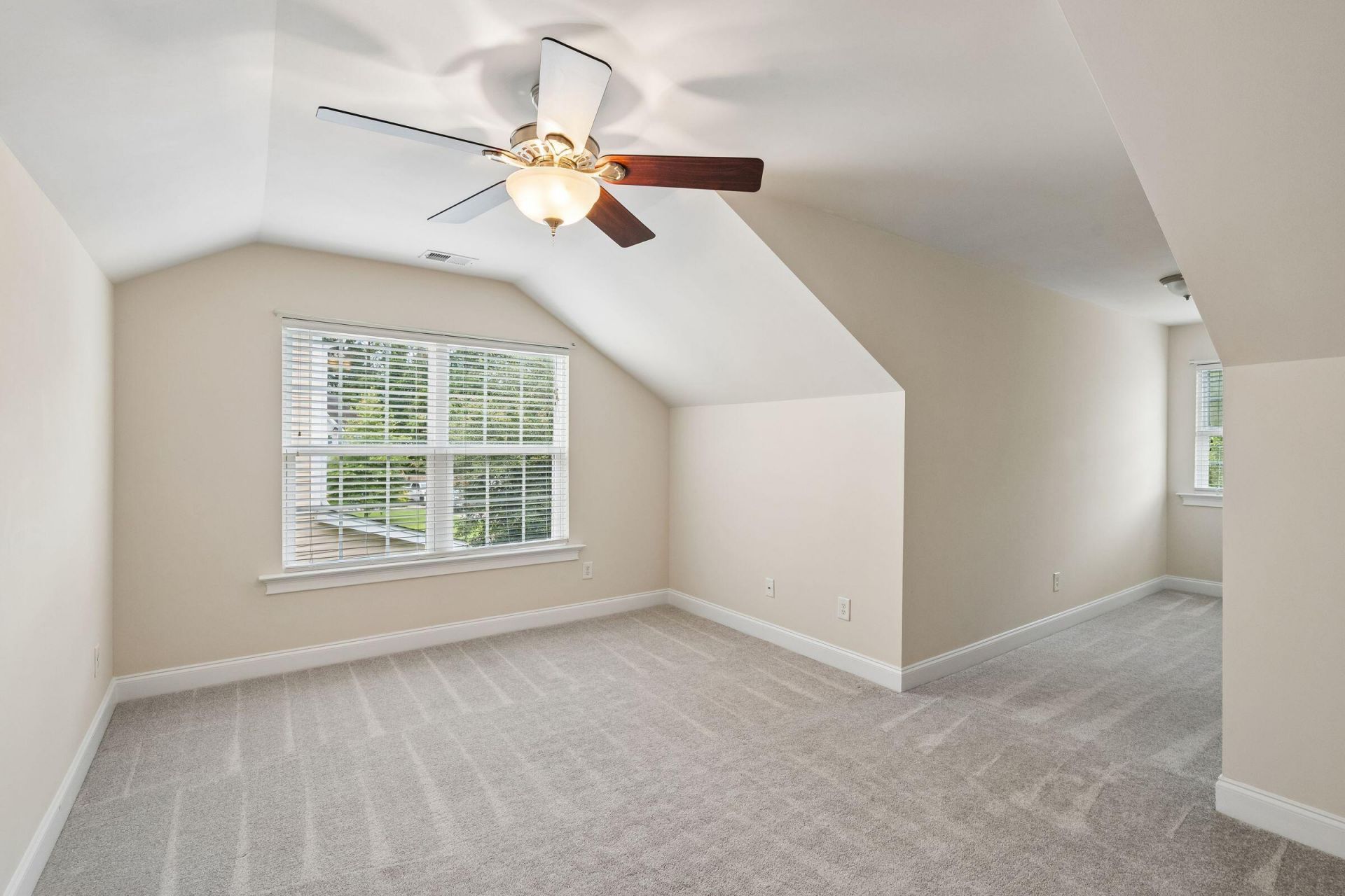 5306 Natures Color Lane Photo 38