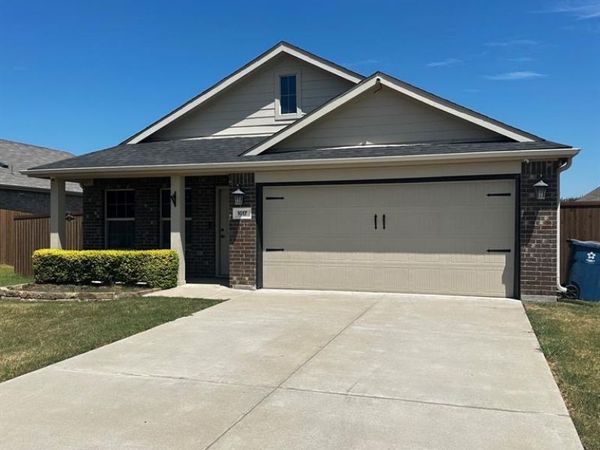 1017 Skyline Drive , Hutchins, TX 75141