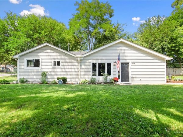 7604 E Sunset Drive , Wonder Lake, IL 60097