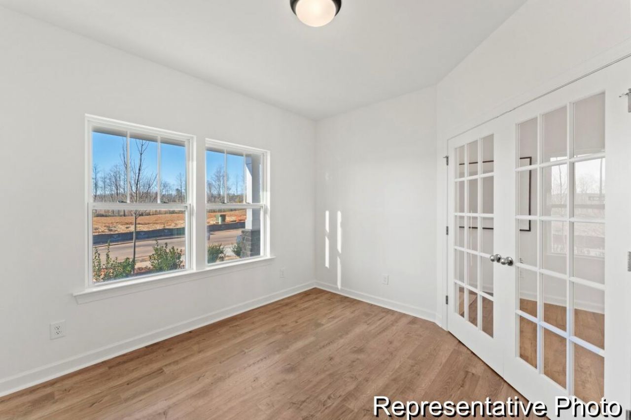 1036 Toland Drive Photo 10
