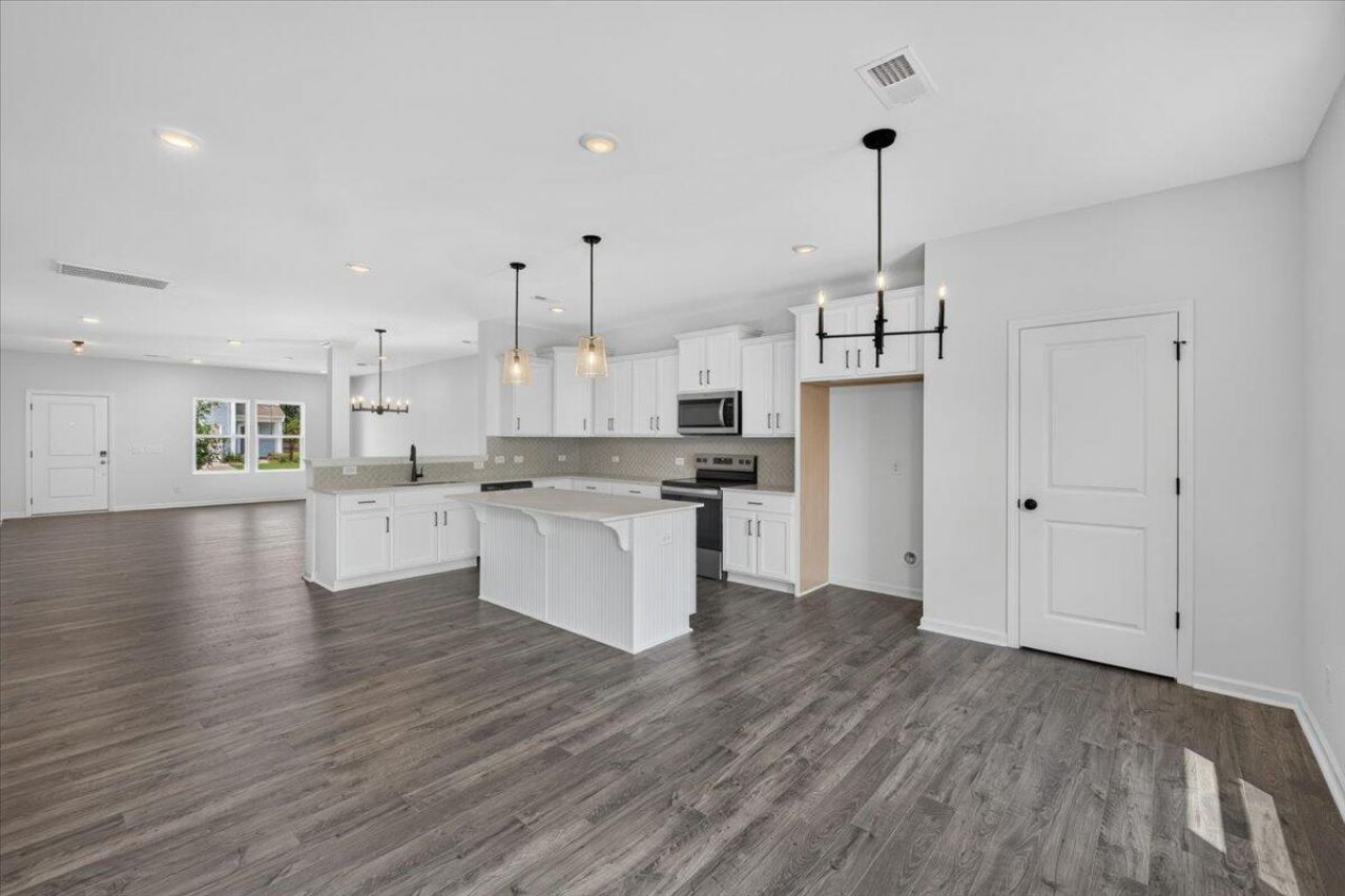 1036 Toland Drive Photo 12