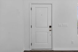 1036 Toland Drive photo 4