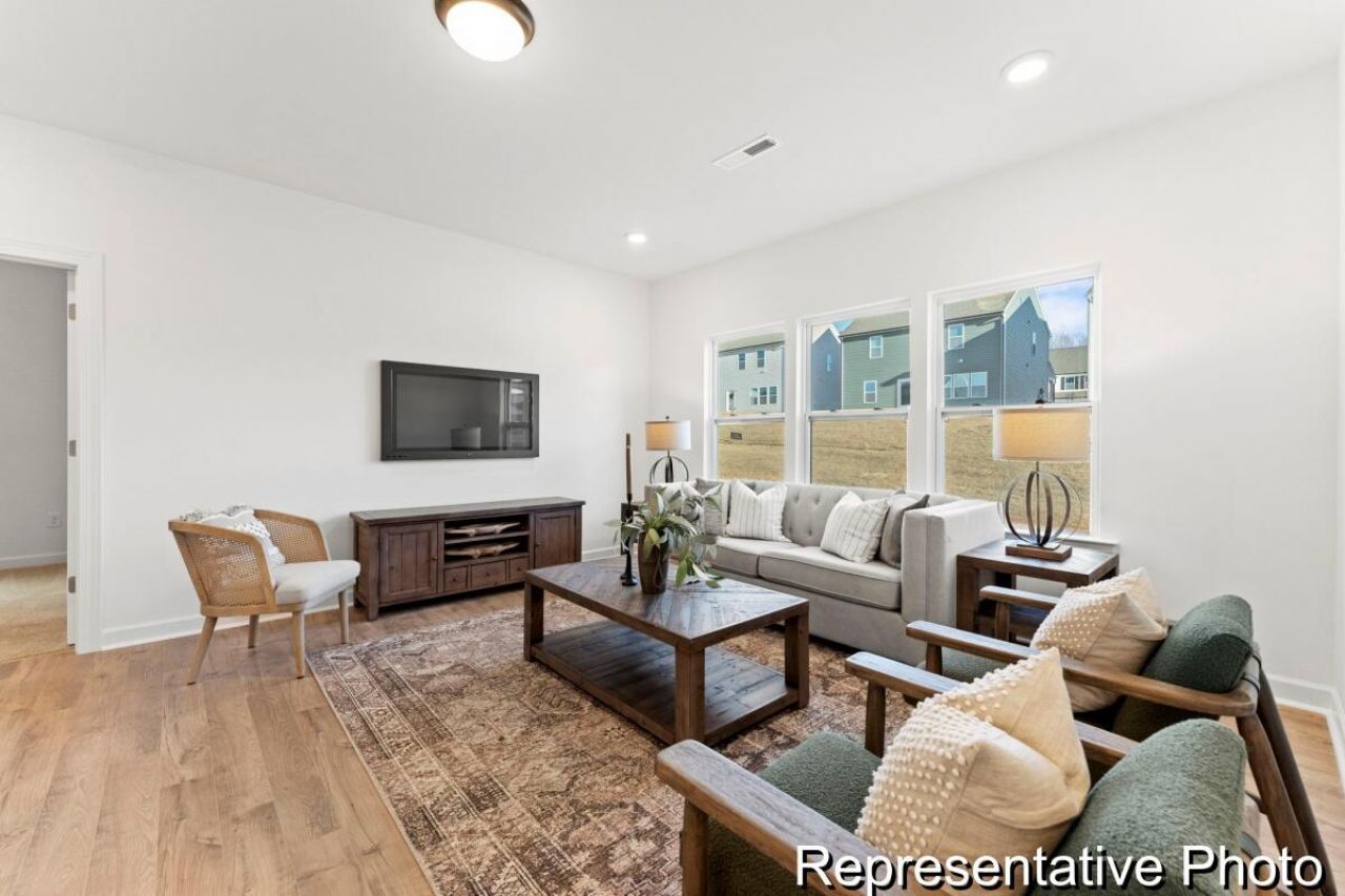1036 Toland Drive Photo 9