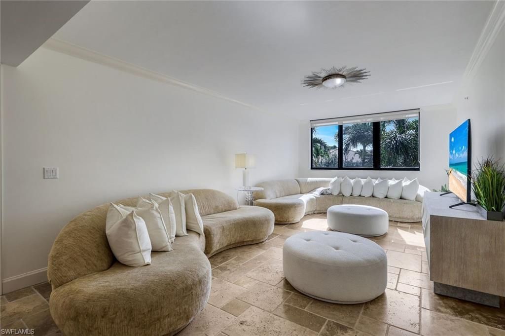 6597 Nicholas Blvd, Unit 306, Naples, FL 34108 Photo
