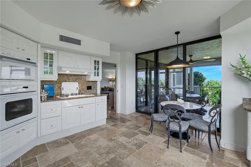6597 Nicholas Blvd, Unit 306, Naples, FL 34108 Photo