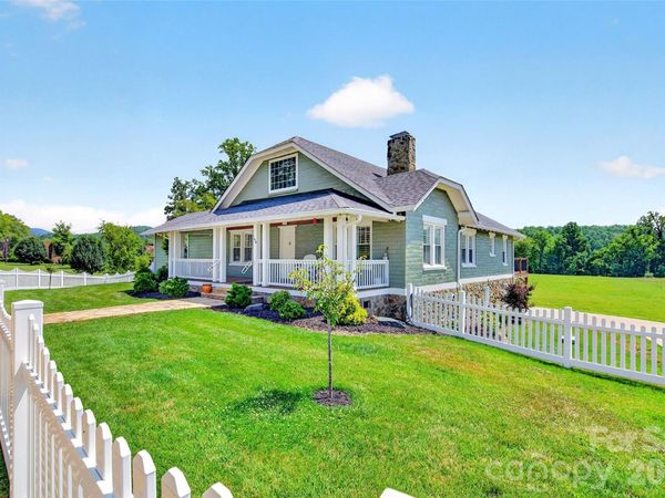 768 Lake Tahoma Road, Marion, NC 28752