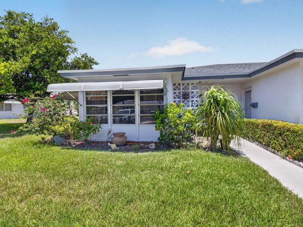 1180 S DRIVE Circle, Unit A, Delray Beach, FL 33445