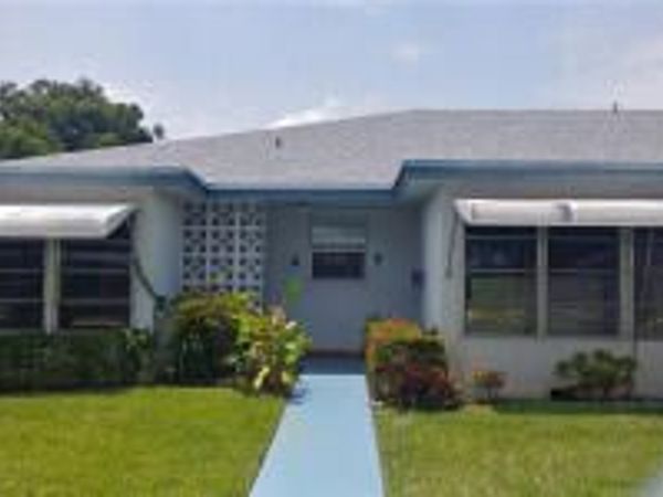 1180 S DRIVE Circle, Unit A, Delray Beach, FL 33445
