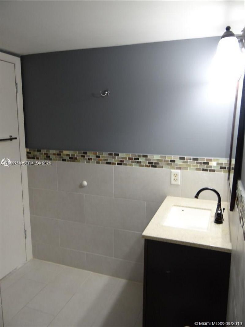 2741 Taft St , Unit 206, Hollywood, FL 33020 Photo