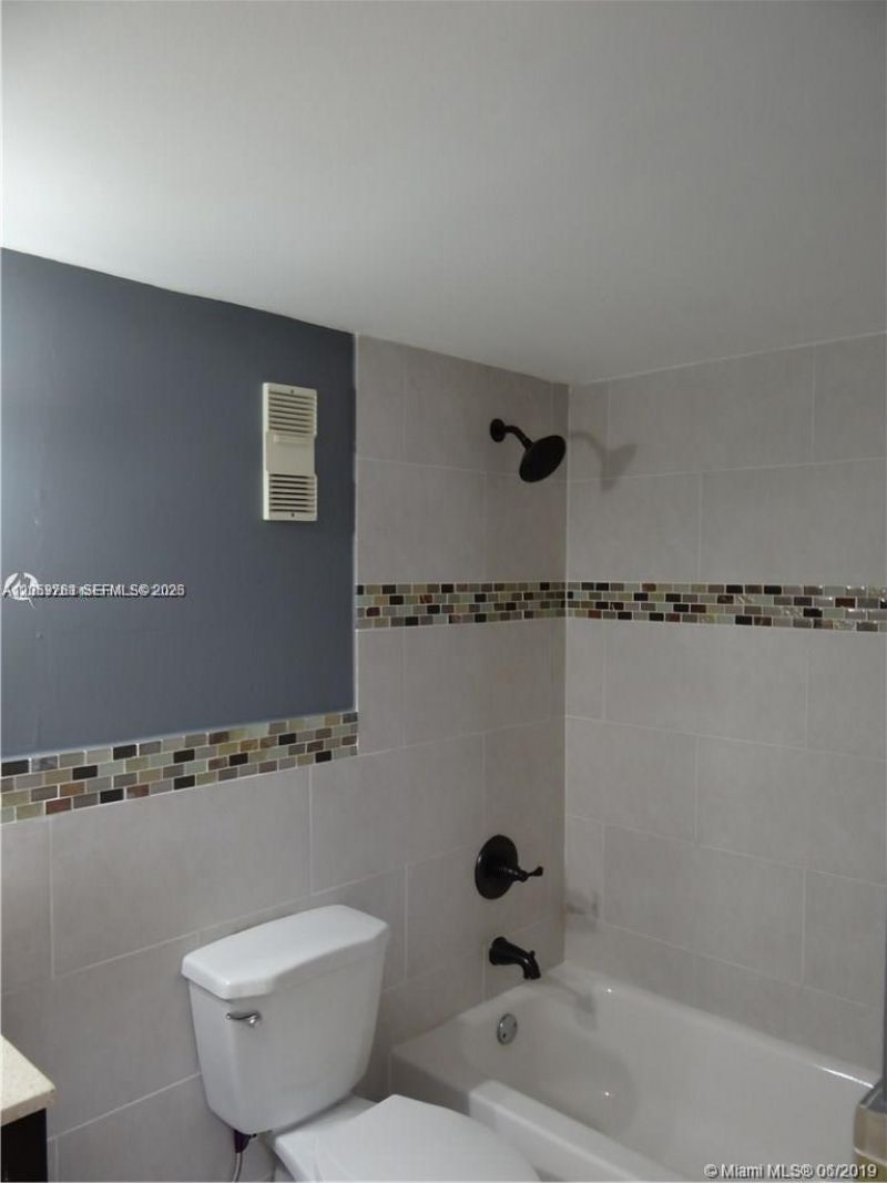 2741 Taft St , Unit 206, Hollywood, FL 33020 Photo