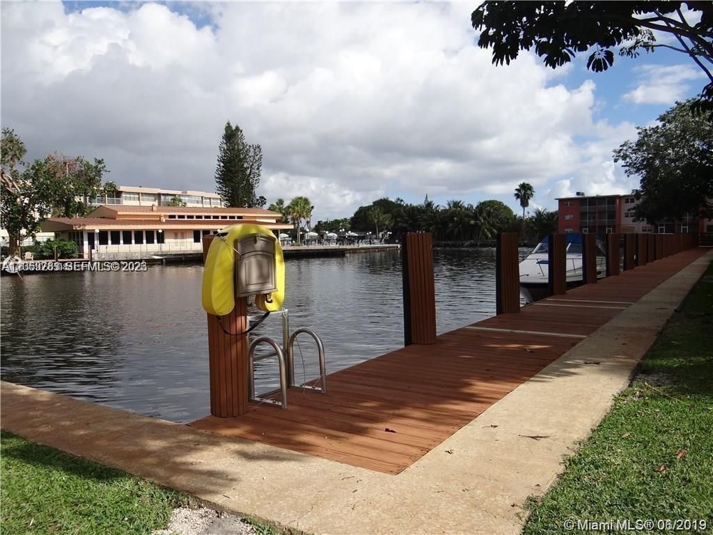 2741 Taft St , Unit 206, Hollywood, FL 33020 Photo