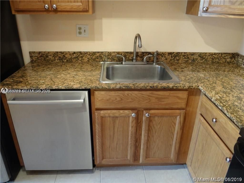 2741 Taft St , Unit 206, Hollywood, FL 33020 Photo