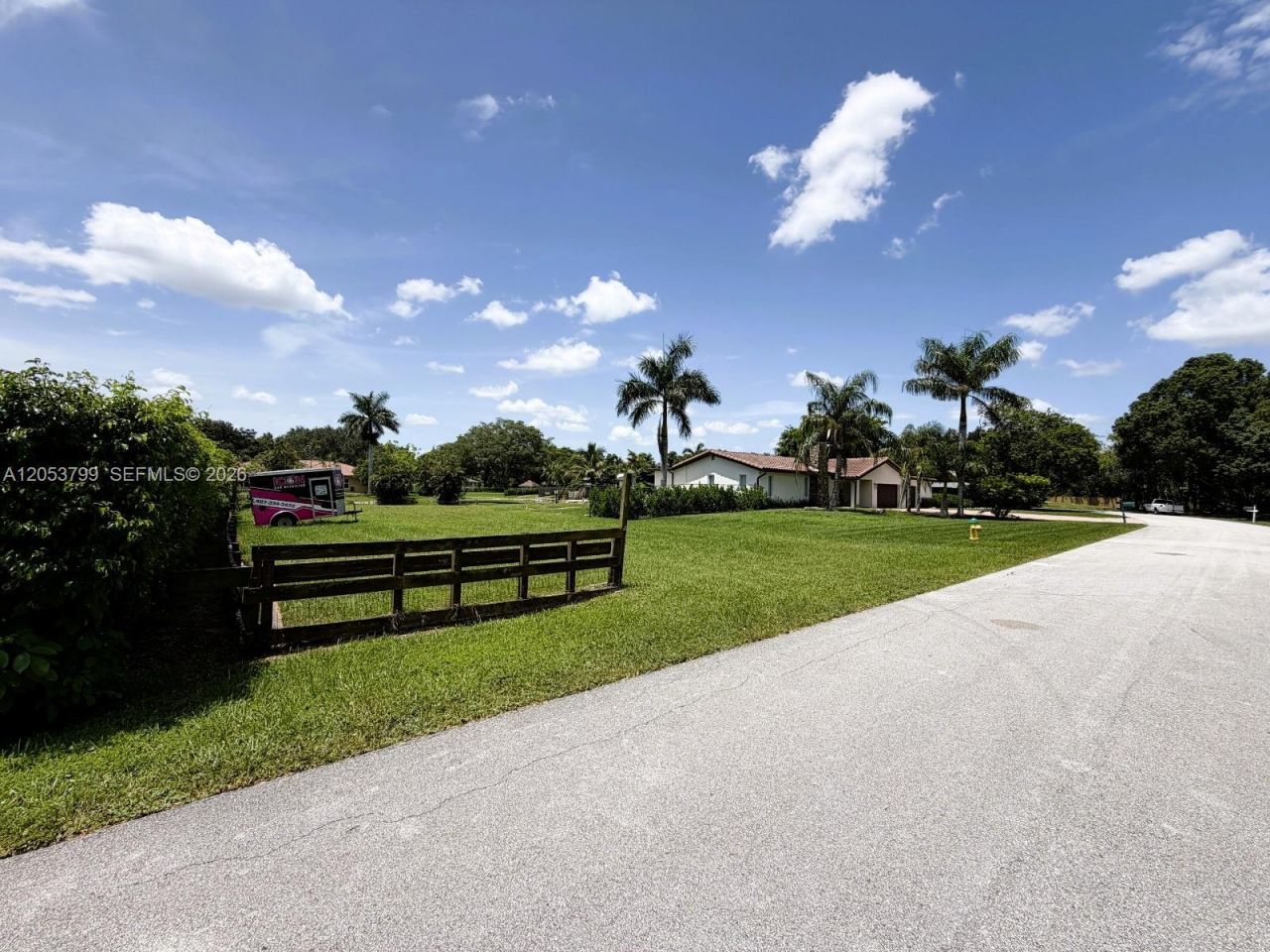10950 SW 40th Ct, Davie, FL 33328 Photo