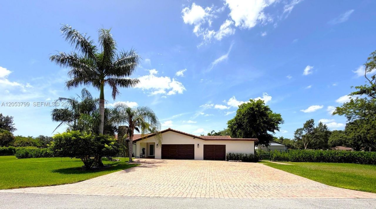 10950 SW 40th Ct, Davie, FL 33328 Photo