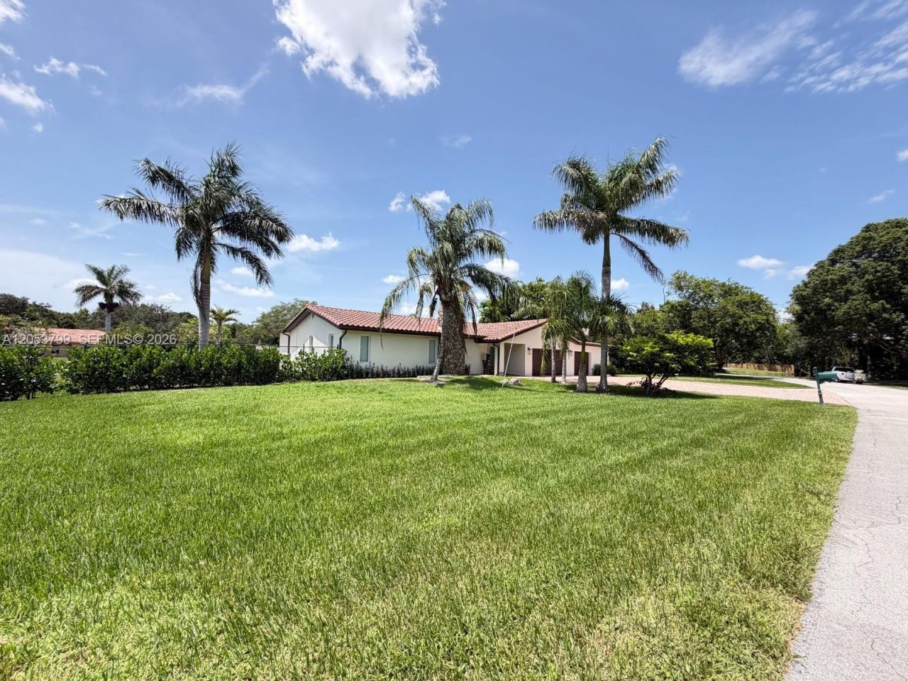 10950 SW 40th Ct, Davie, FL 33328 Photo