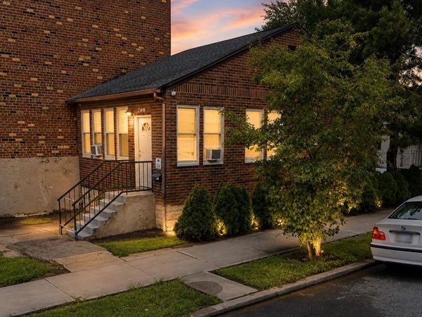 4721 Ditmars Boulevard, Astoria, NY 11105