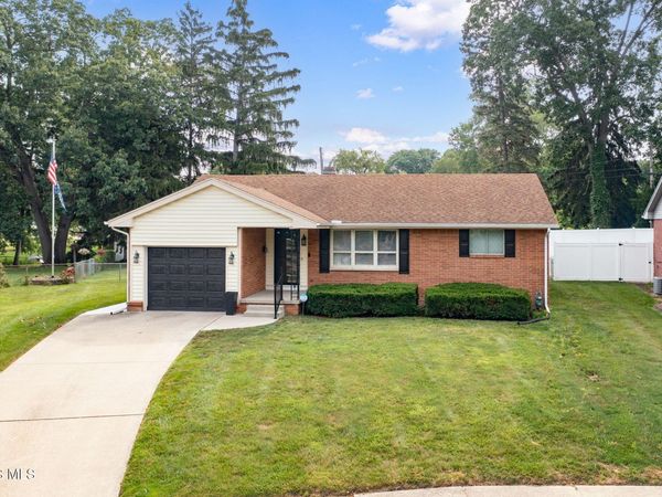 5946 E Heights Drive, Toledo, OH 43613