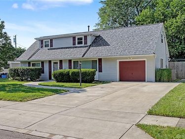 812 Kenosha Road, Kettering, OH 45429