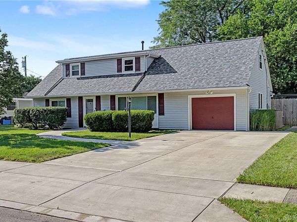 812 Kenosha Road, Kettering, OH 45429