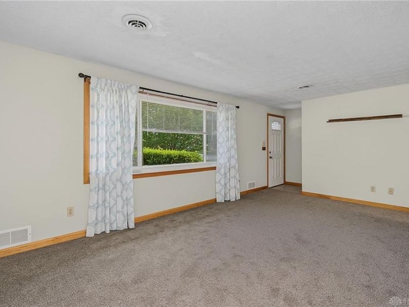 812 Kenosha Road, Kettering, OH 45429 Photo 12