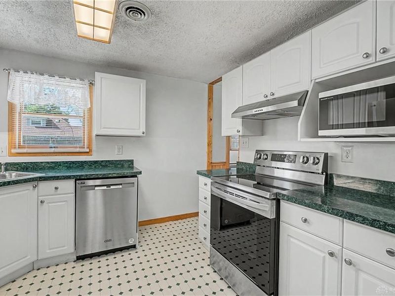 812 Kenosha Road, Kettering, OH 45429 Photo 27