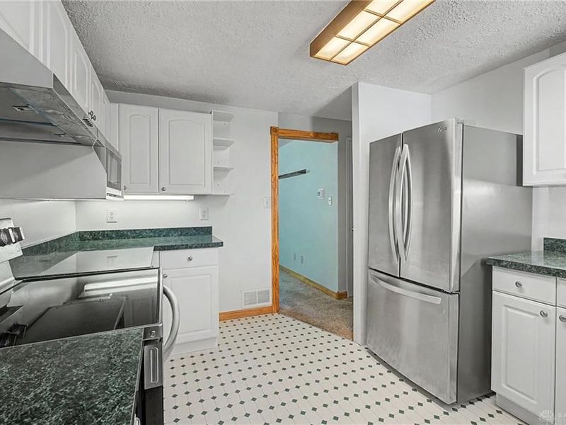 812 Kenosha Road, Kettering, OH 45429 Photo 28