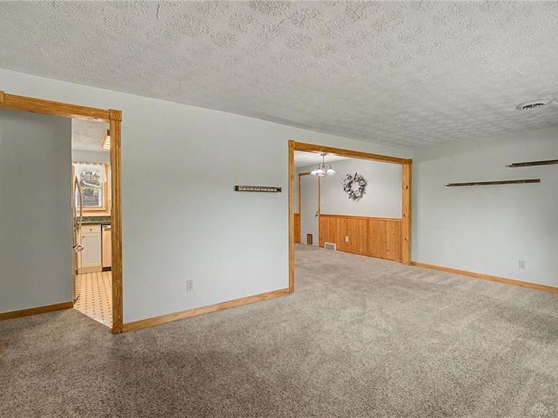 812 Kenosha Road, Kettering, OH 45429 Photo 9