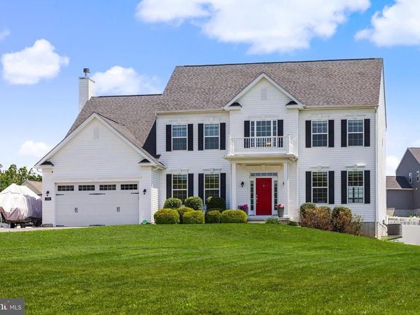 170 CHESTERFIELD DRIVE, FALLING WATERS, WV 25419
