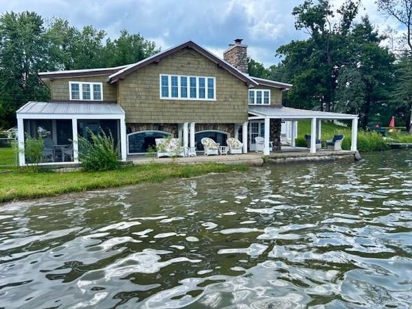 20214 Detente Road, White Pigeon, MI 49099
