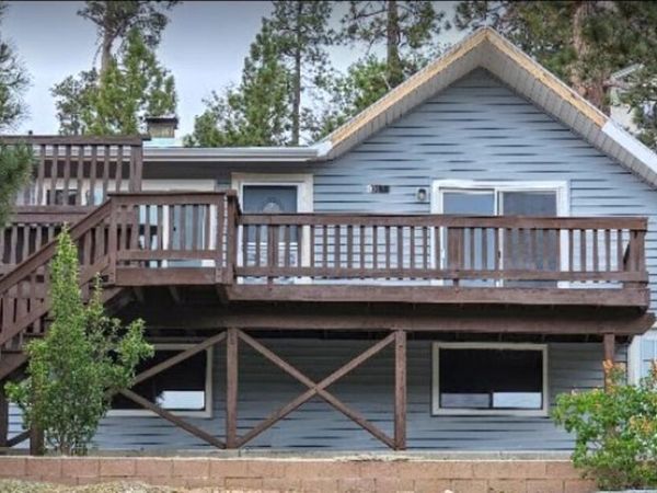 718 Blue Jay Road, Big Bear, CA 92315