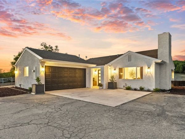 40752 Los Amantes Road, Temecula, CA 92592