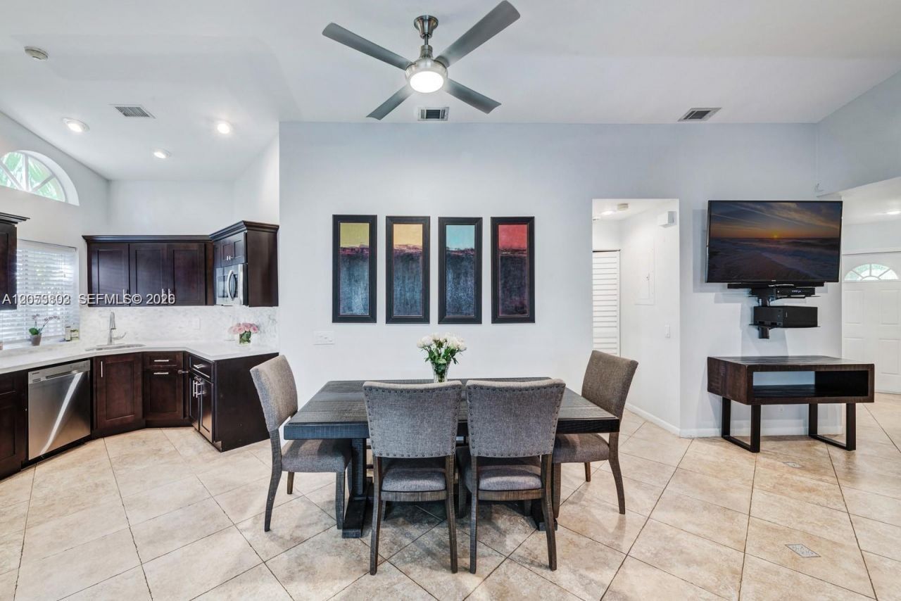1377 Garden Rd, Unit 1377, Weston, FL 33326 Photo