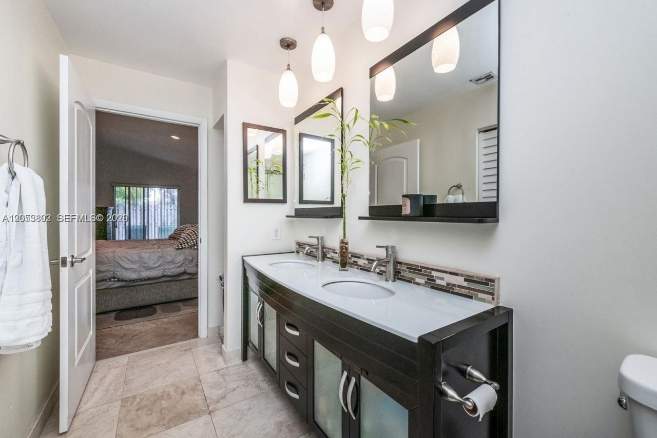 1377 Garden Rd, Unit 1377, Weston, FL 33326 Photo