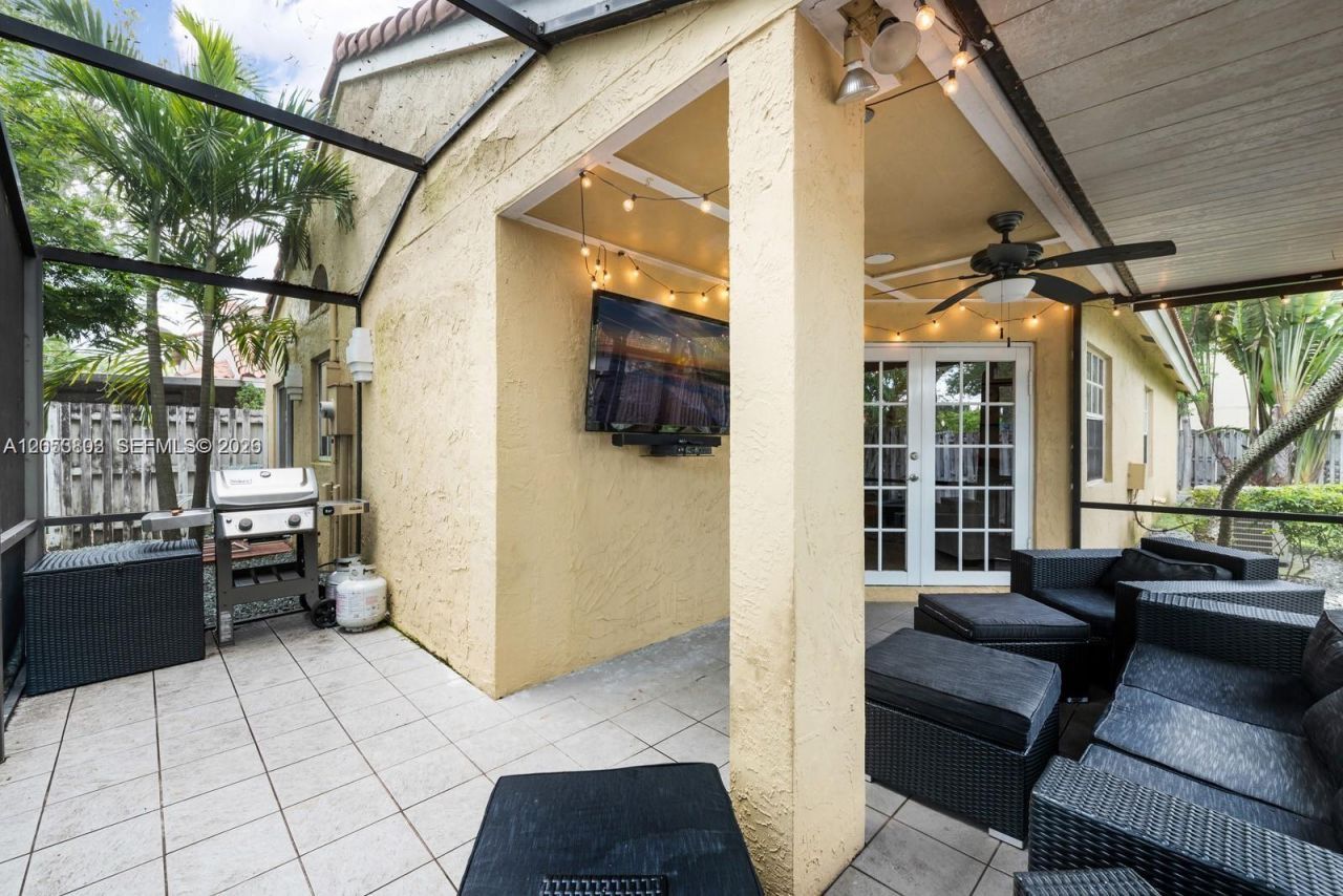 1377 Garden Rd, Unit 1377, Weston, FL 33326 Photo