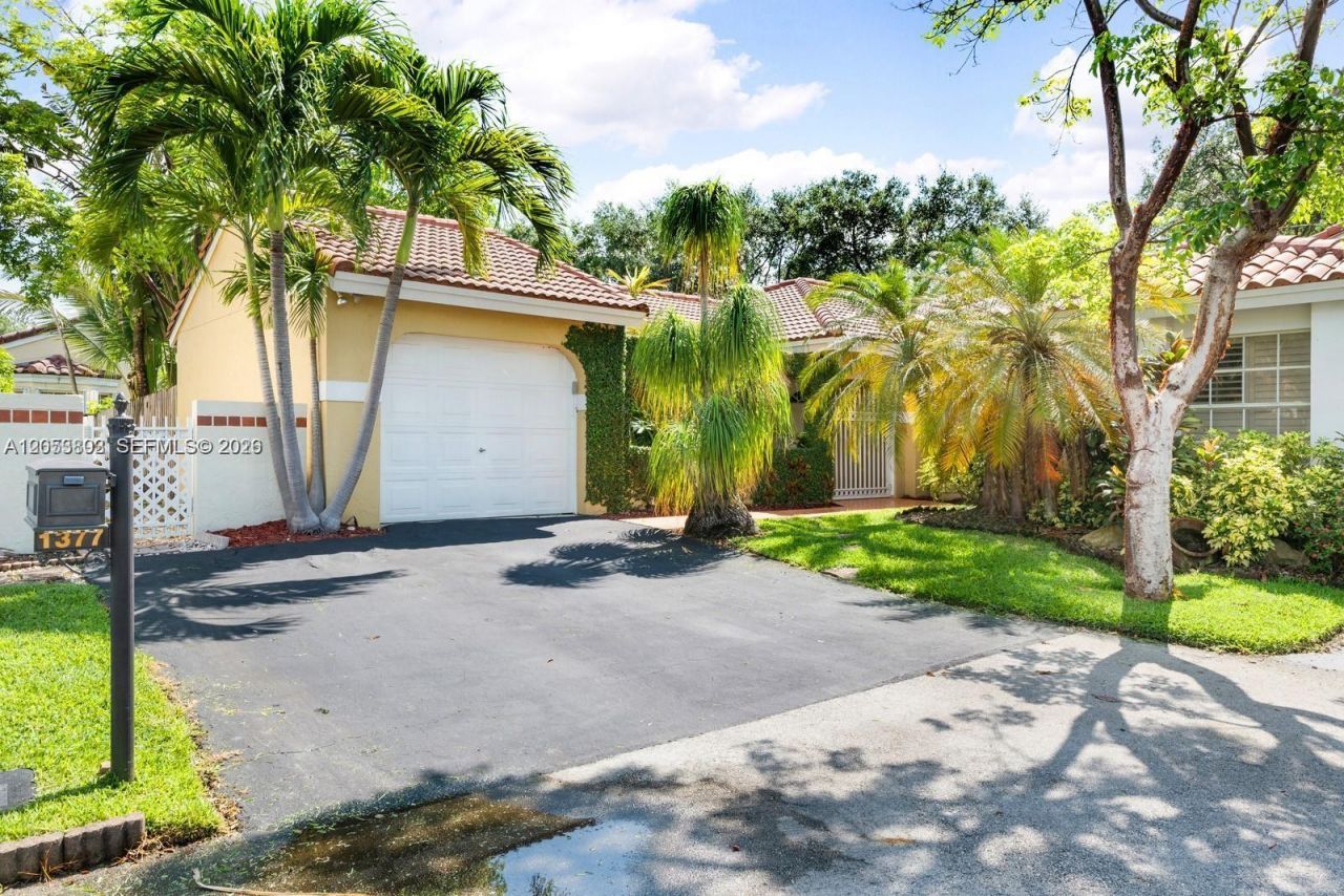 1377 Garden Rd, Unit 1377, Weston, FL 33326 Photo
