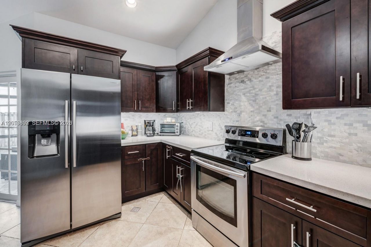 1377 Garden Rd, Unit 1377, Weston, FL 33326 Photo