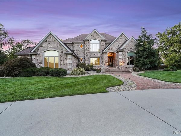 614 Lower Marine Road, Troy, IL 62294