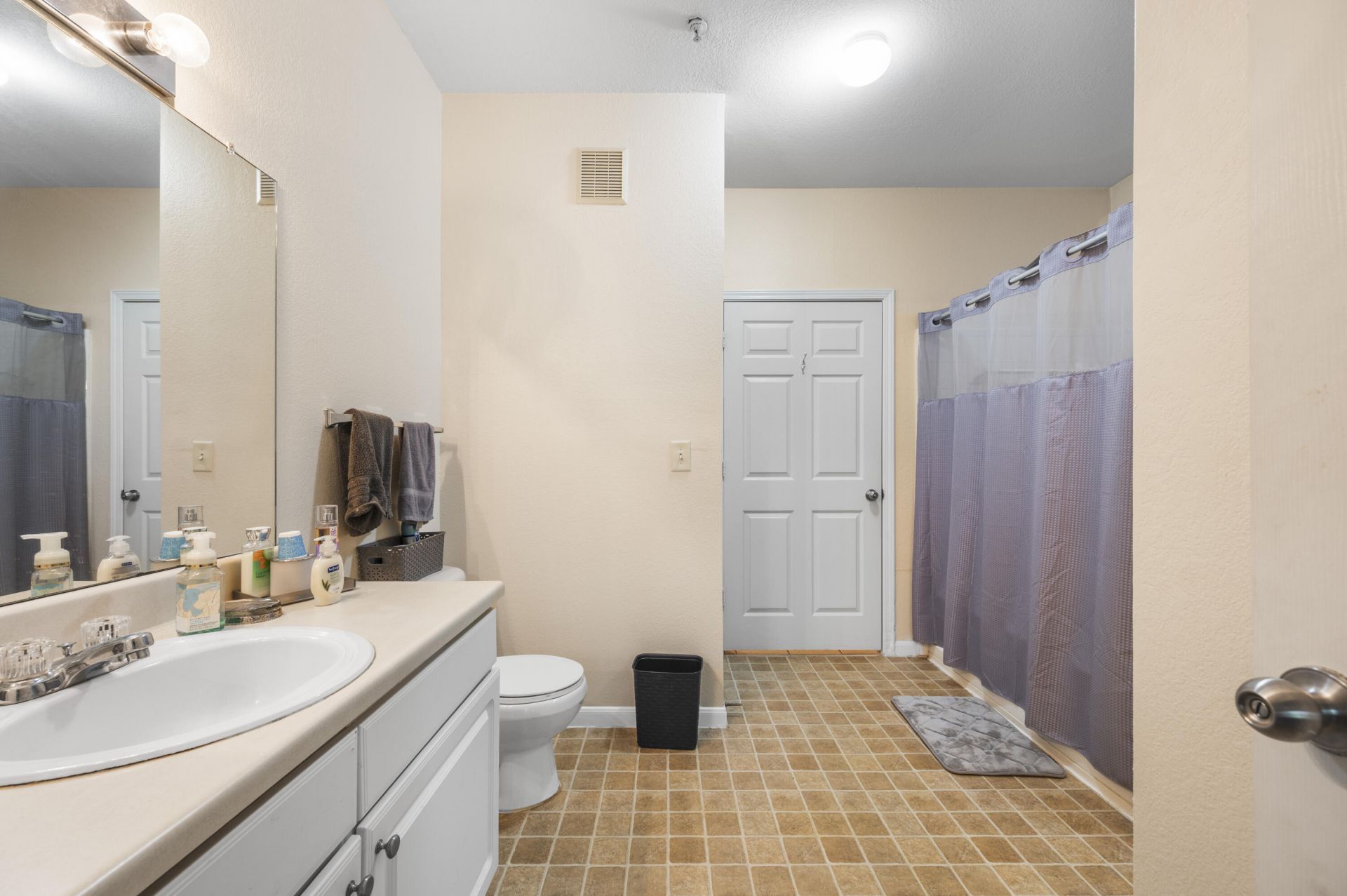 60 Fenwick Hall Alley Photo 10