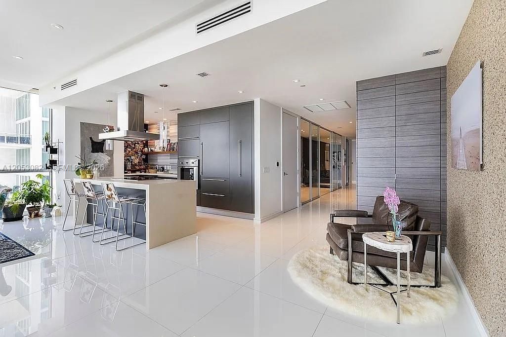 1100 Biscayne Blvd, Unit 1501, Miami, FL 33132 Photo