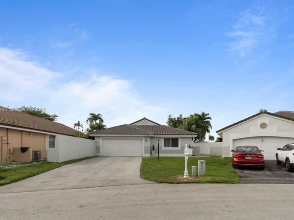 15037 Brighton Ln , Davie, FL 33331