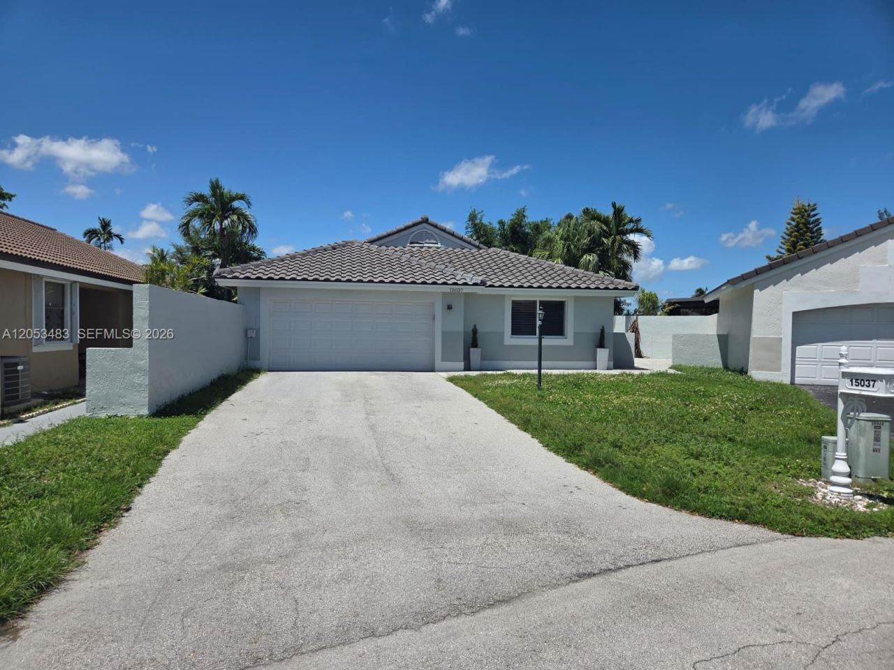 15037 Brighton Ln, Davie, FL 33331 Photo