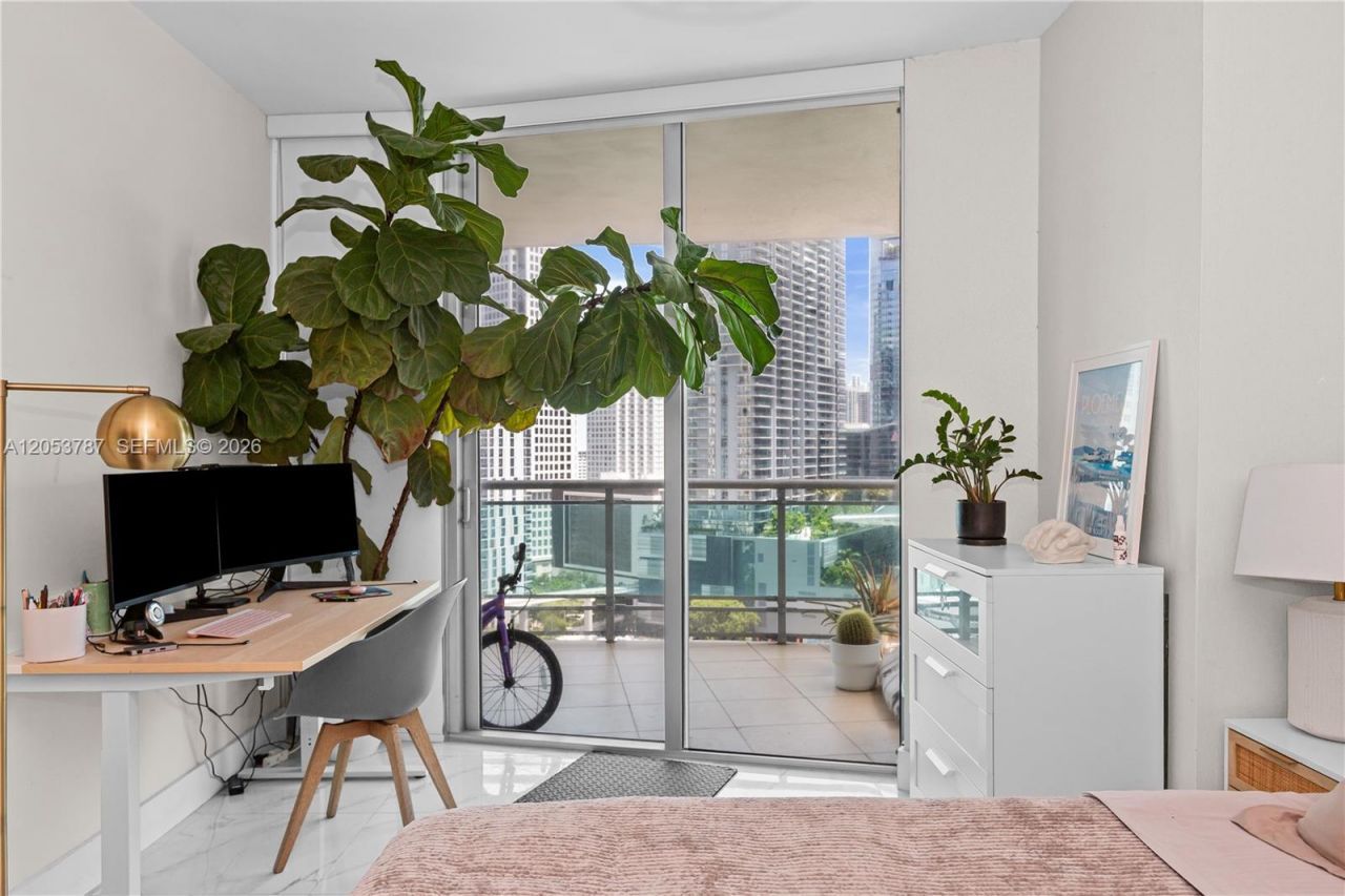 350 S Miami Ave , Unit 2102, Miami, FL 33130 Photo