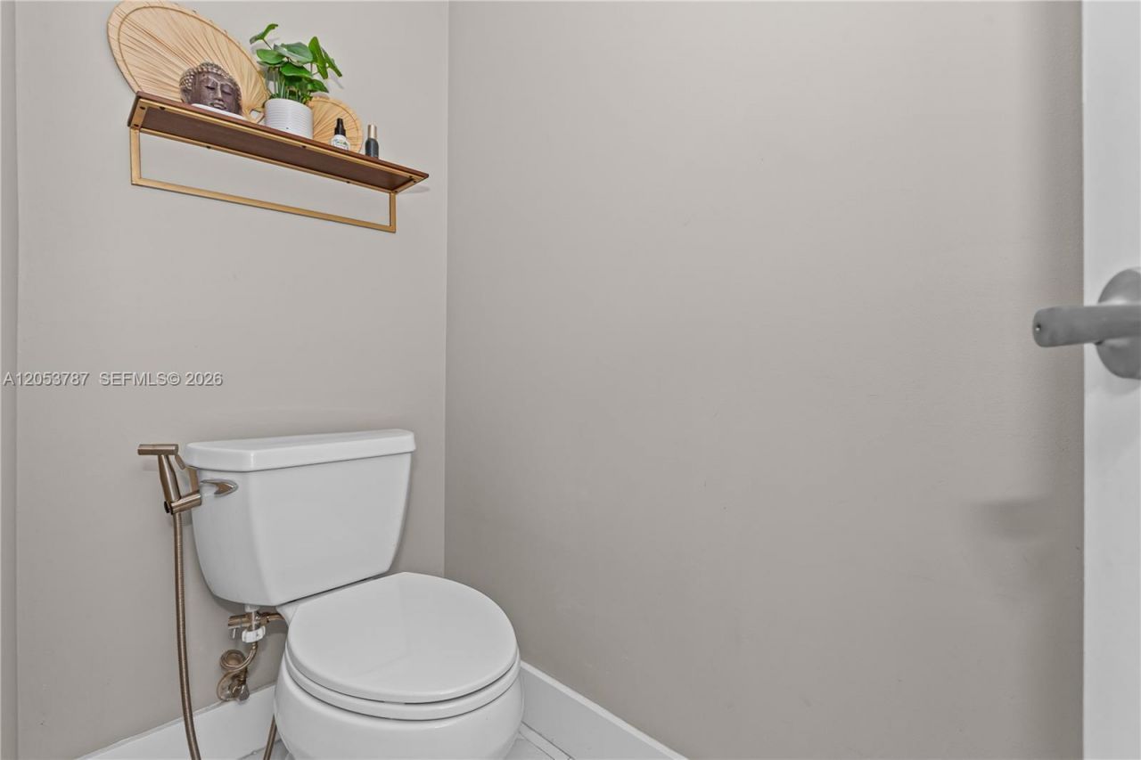 350 S Miami Ave , Unit 2102, Miami, FL 33130 Photo