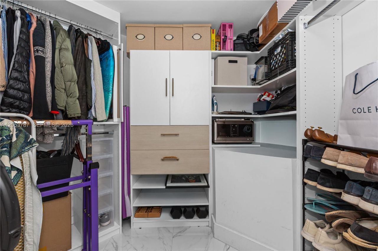 350 S Miami Ave , Unit 2102, Miami, FL 33130 Photo
