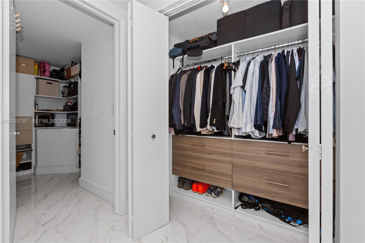 350 S Miami Ave , Unit 2102, Miami, FL 33130 Photo