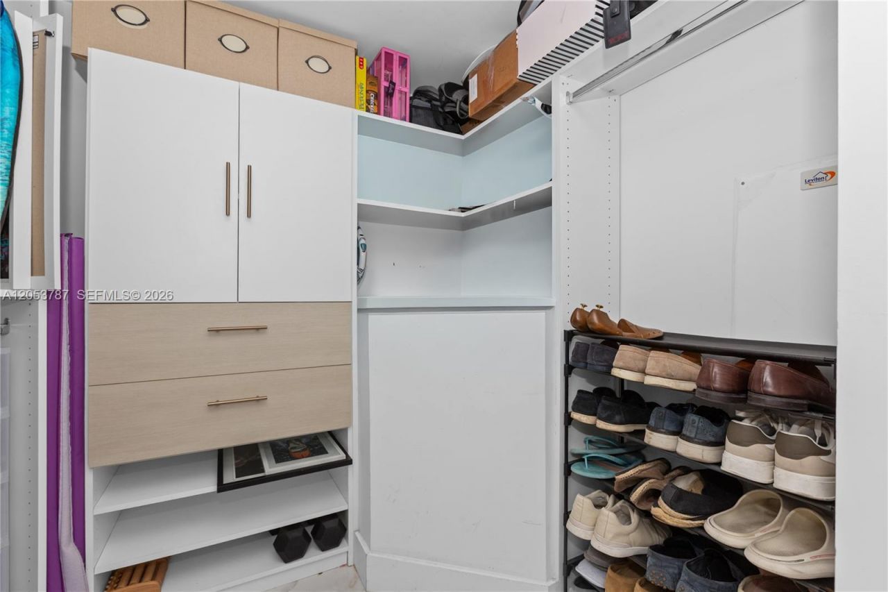 350 S Miami Ave , Unit 2102, Miami, FL 33130 Photo