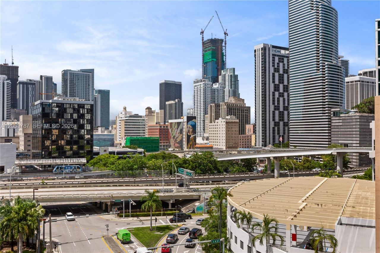 350 S Miami Ave , Unit 2102, Miami, FL 33130 Photo